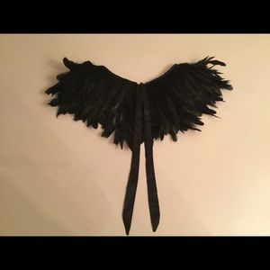 Black Feather shoulder accessory / scarf
